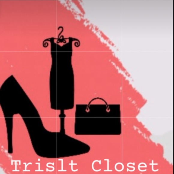 WELCOME TO MY CLOSET - Picture 2 of 4